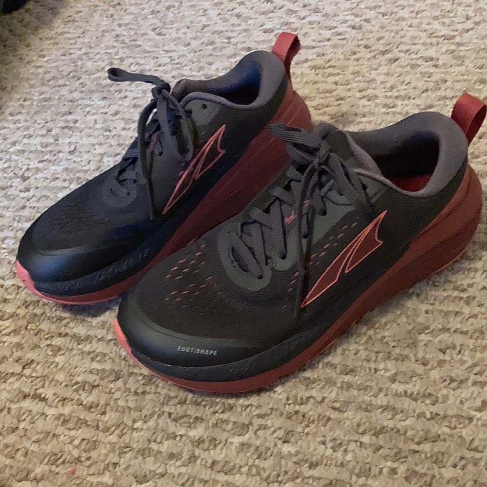 Altra Paradigm 5